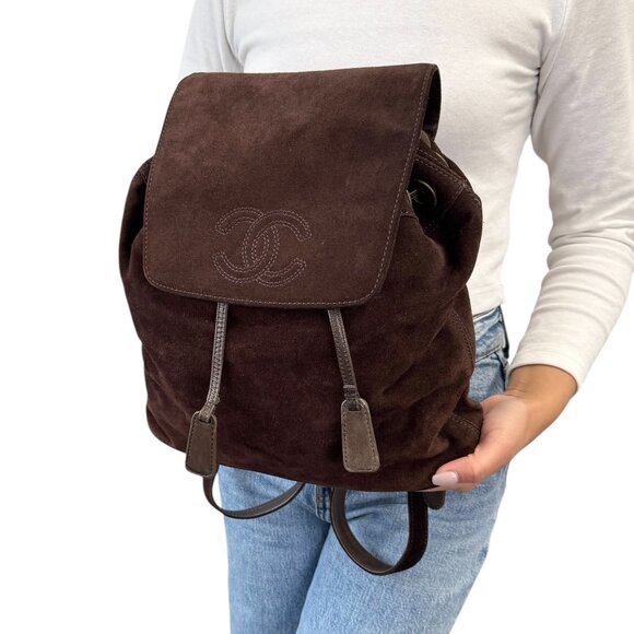 CHANEL Vintage CC Logo Suede Drawstring Flap Backpack Bag Stitch Brown [106223] - Picture 2 of 15